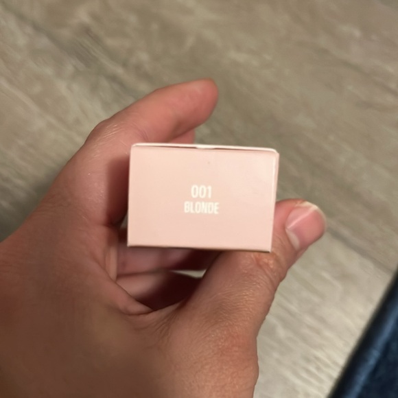 Kylie Cosmetics Brow pencil + brow gel - Picture 3 of 3